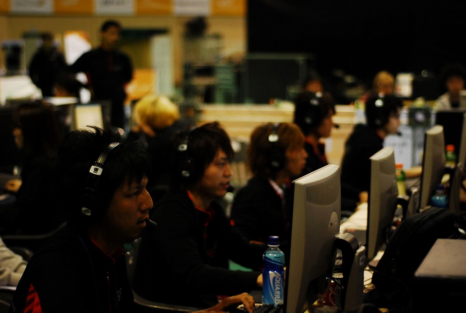 Alliance of Valiant Arms、8つの国と地域の中で開催された「IeSF国際大会2011」にて日本代表クラン「SunSister」が2位にの画像