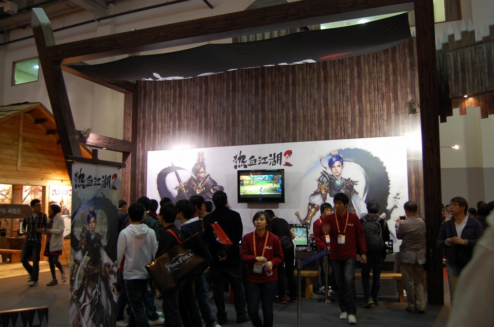 【G-STAR 2011】「熱血江湖2」で勝負をかけるmgameと繊細で美しいグラフィックが目を引く「RIFT」などを出展するCJ E＆Mブースレポートの画像