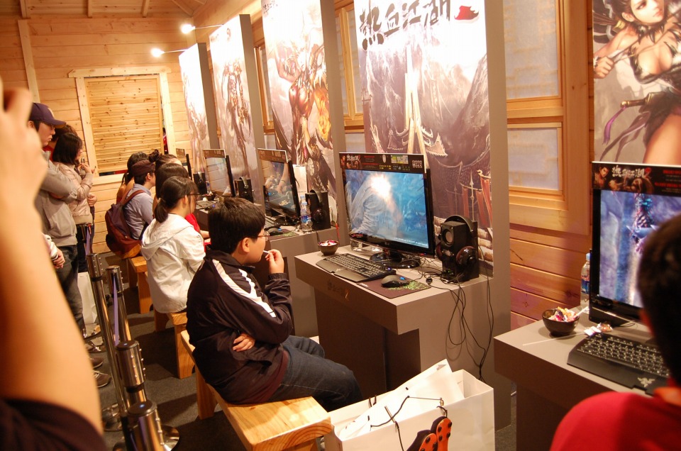 【G-STAR 2011】「熱血江湖2」で勝負をかけるmgameと繊細で美しいグラフィックが目を引く「RIFT」などを出展するCJ E＆Mブースレポートの画像