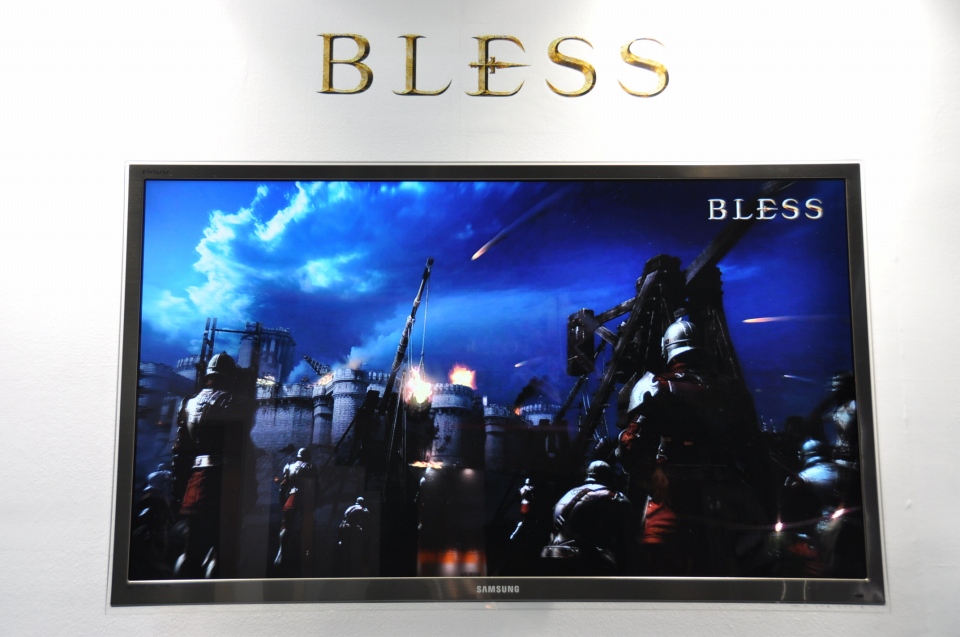 【G-STAR 2011】思わず本気でプレイしてしまうTPS「DIZZEL」、「BLESS」「EIN」のゲームシアターには長蛇の列が！NEOWIZ GAMESブースレポートの画像