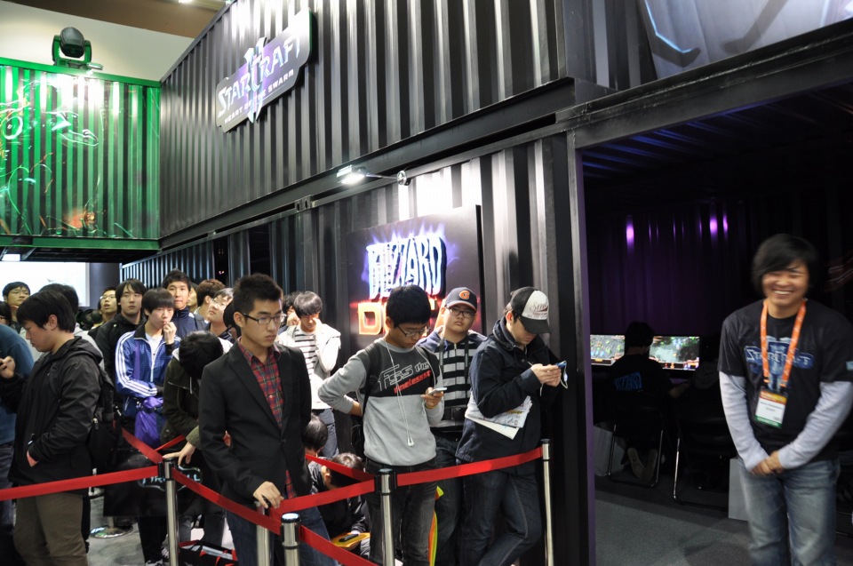 【G-STAR 2011】シリーズ最新作「DIABLO III」に注目が集まる！「StarCraft II」「World  of Warcraft」を出展したBlizzard Entertainmentブースレポートの画像