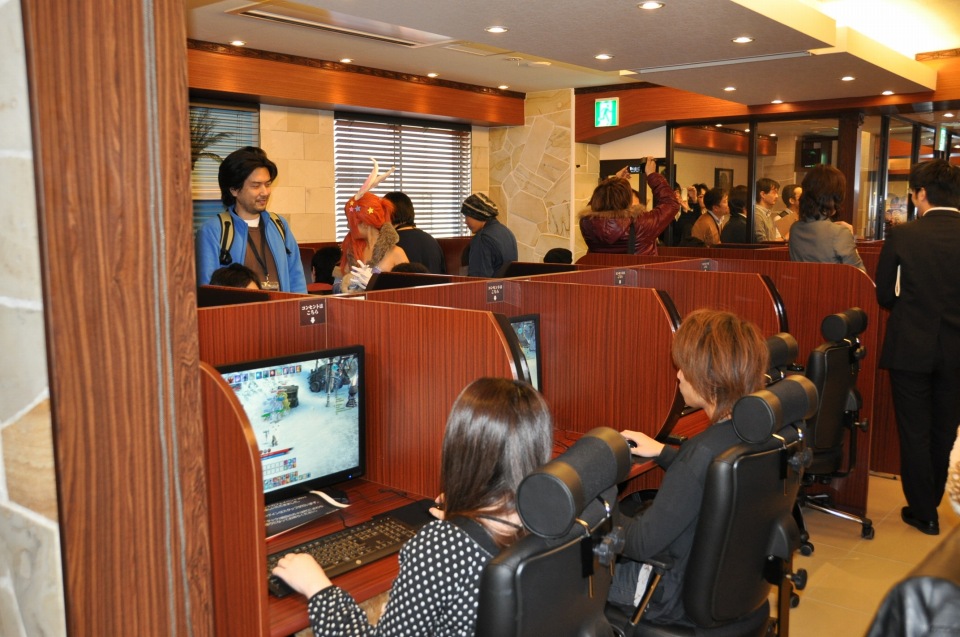 ブルーホールスタジオ見学付き韓国旅行を賭けたタイムアタックではアトレヤを運営の想像を遥かに上回る記録で討伐！「TERA ネットカフェイベント 2011」開催の画像