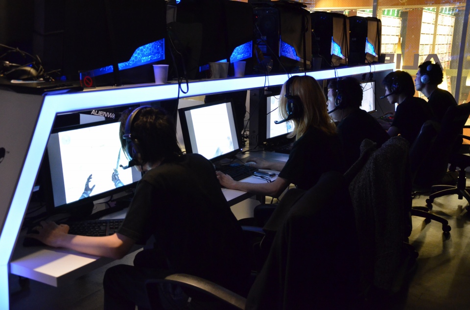 クロスファイア、「CrossFire CHAMPIONSHIP 2012 Season1」を開催＆「アンデットモード」などのアップデート情報もの画像