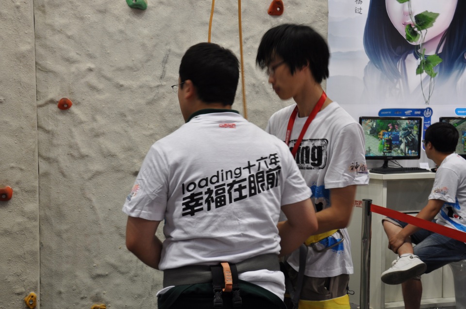 【ChinaJoy 2012】「聖闘士星矢 ONLINE」シアターではムービーが公開、「Torch LightII」「Dungeons and Dragons Neverwinter」も展示！PERFECT WORLDブースレポの画像