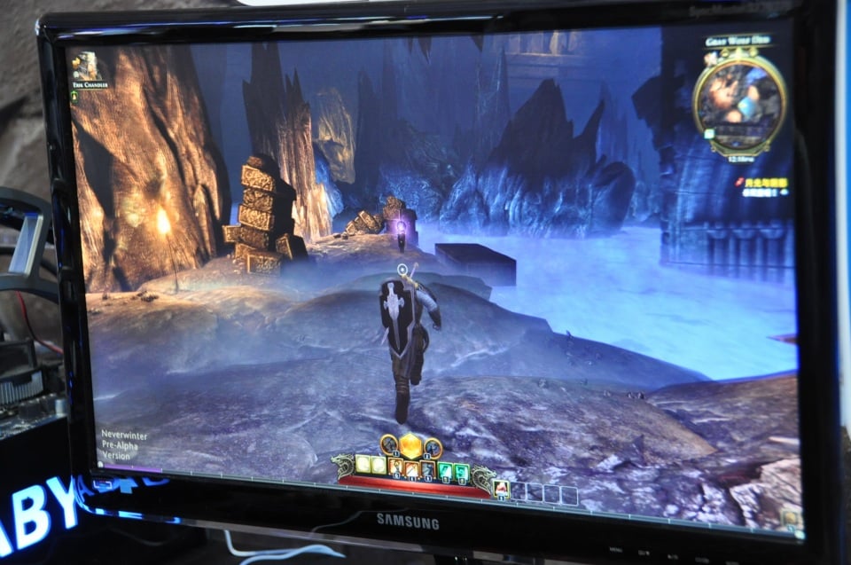 【ChinaJoy 2012】「聖闘士星矢 ONLINE」シアターではムービーが公開、「Torch LightII」「Dungeons and Dragons Neverwinter」も展示！PERFECT WORLDブースレポの画像