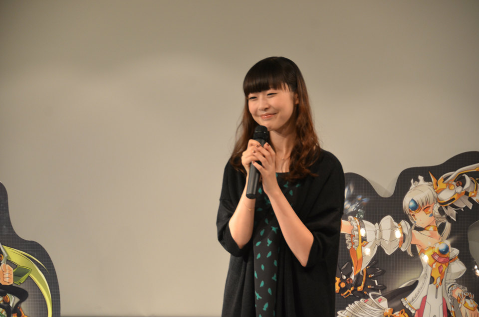 「エルソード starring GUMI×ニコニコカフェ」にて行われたイヴ役・能登麻美子さんのインストアイベントをレポートの画像