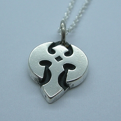 ドラゴンネスト、シルバー工房【史】にてオリジナルシルバーアクセサリー発売開始の画像