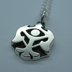 ドラゴンネスト、シルバー工房【史】にてオリジナルシルバーアクセサリー発売開始の画像