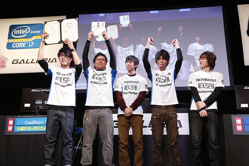 Alliance of Valiant Arms、トップクラン「DeToNator」とAVAれちゃおう！運営チーム公認「ネットカフェキャラバン2013番外編」開催の画像