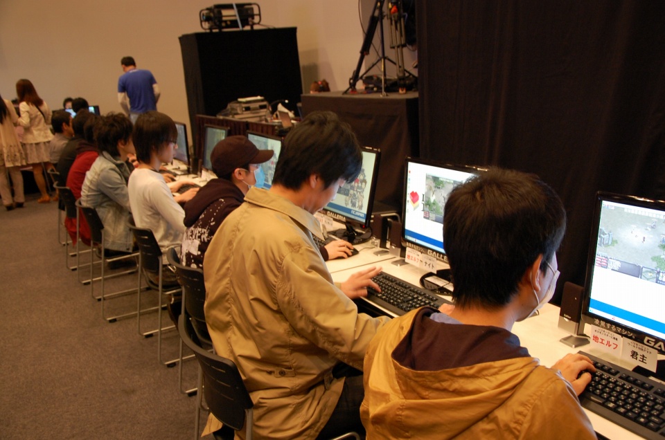 二の丸やギルタスなど最新アップデート情報も公開された「エヌシージャパン ユーザー感謝祭2013」リネージュステージをレポートの画像