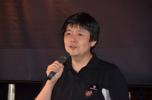 川島康弘氏