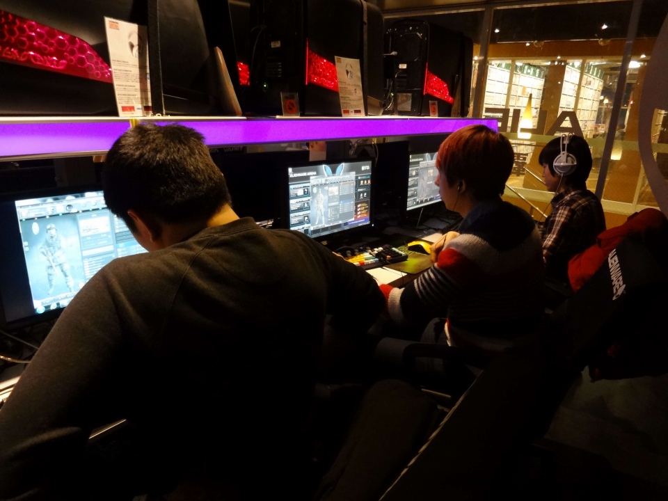 スペシャルフォース2、「SPECIAL EXHIBITION MATCH 2013 ASIA」開催前日に「中国」「韓国」クランの公開練習を実施の画像