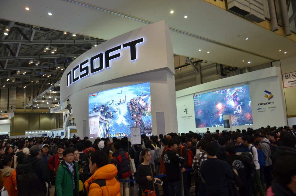 【G-STAR 2014】過去最多617の企業が出展したG-STAR 2014が閉幕！老舗オンラインゲームメーカーの大規模ブースが目立ったイベントを振り返るの画像