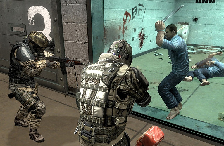 「Alliance of Valiant Arms」世界No.1クランの座をかけた「AWC 2015」決勝トーナメントが12月20日に配信の画像