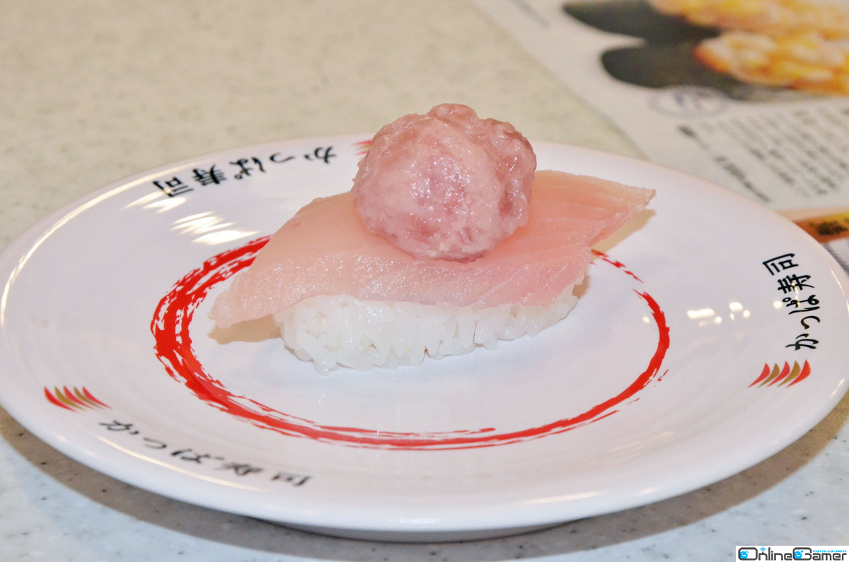 インパクトが凄まじい“メイプルキノコ天にぎり”もお披露目！「メイプルストーリー」×「かっぱ寿司」コラボ試食会をレポートの画像