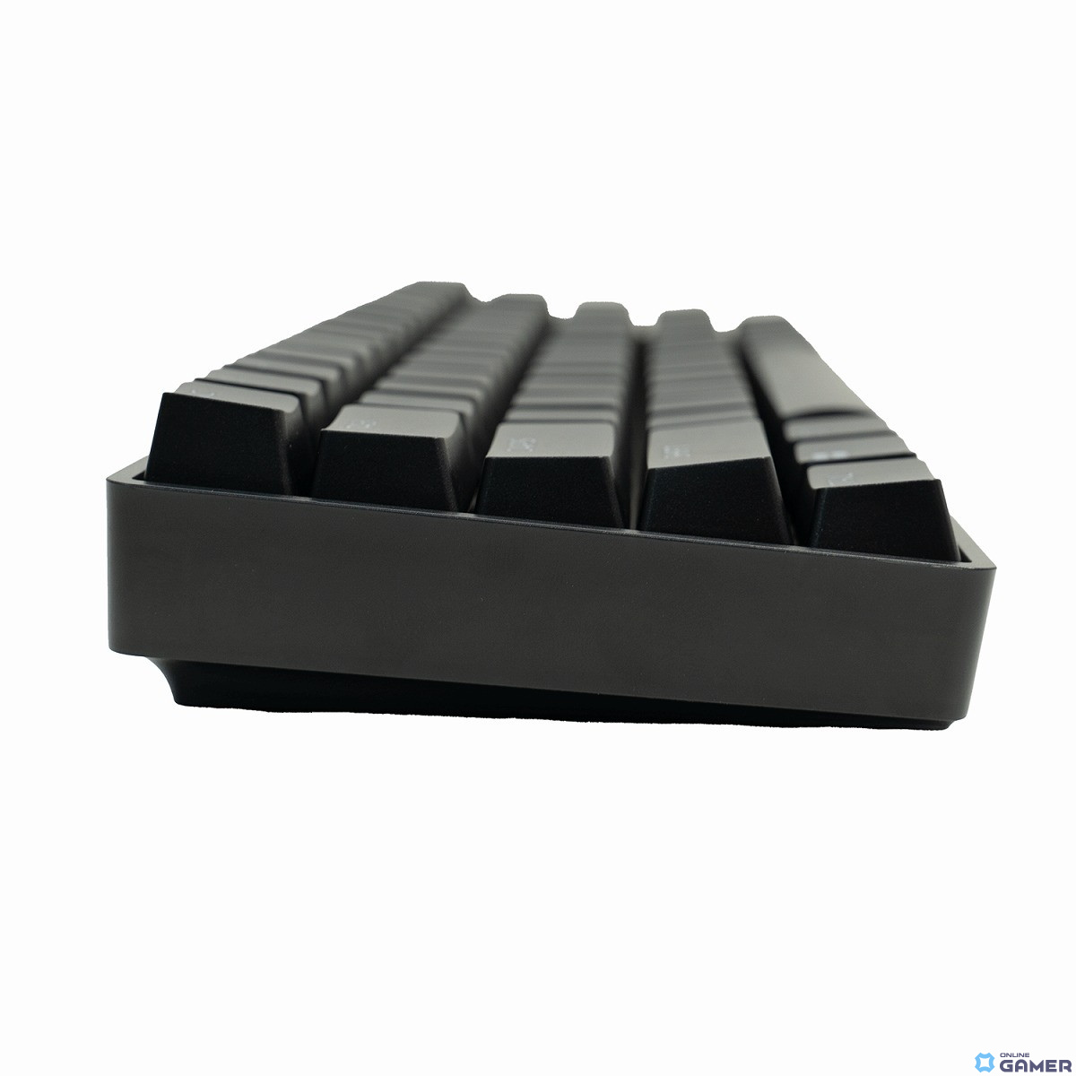 0.02mm精度でカスタマイズ可能！65%サイズの新型ゲーミングキーボード「MADLIONS FIRE68」登場の画像