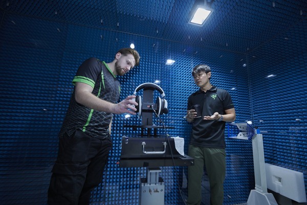 「Razer BlackShark V3 Pro」が8月8日発売決定！超低遅延＆ANC搭載の最上位モデルにホワイト版もの画像