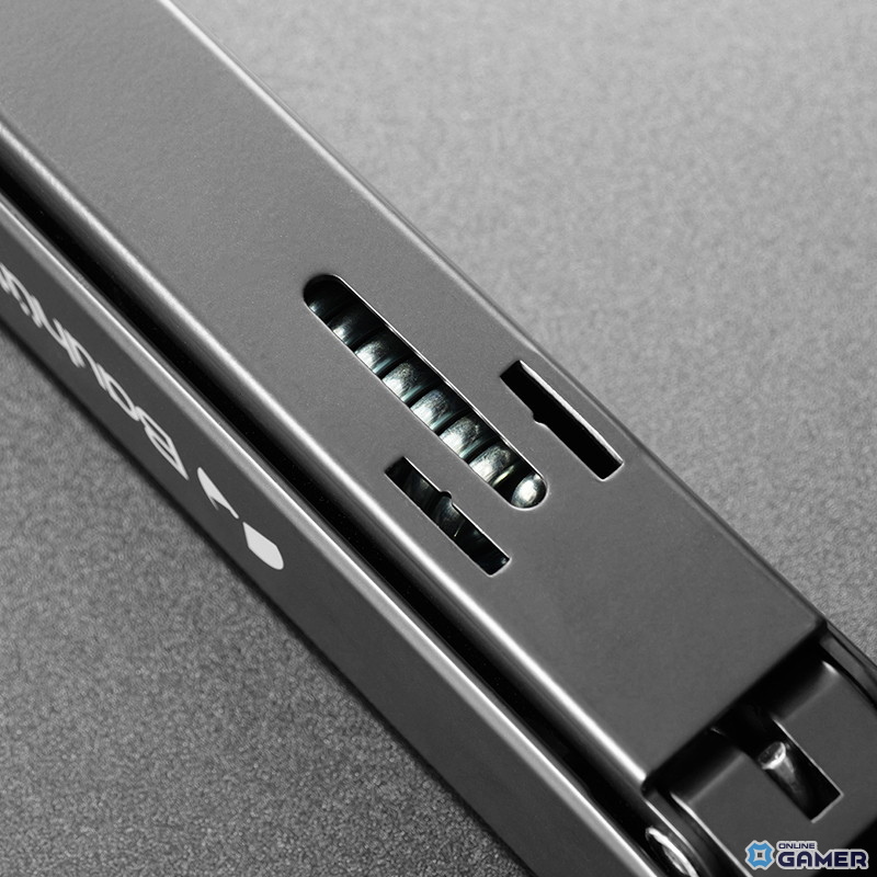 ゲーミングチェアで“寝たままゲーム”を実現！Bauhutteが76cmロングモニターアーム「BMA-1MS」を発売の画像