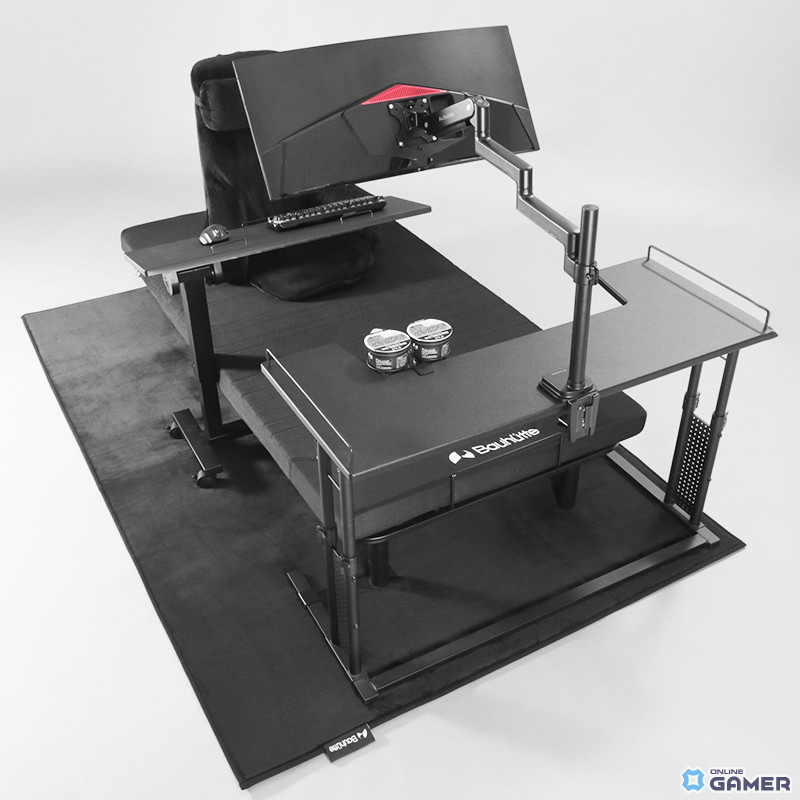 1人部屋のベッド&デスクまでカバーできる超大判ゲーミングラグ「ベッドごとふかふかラグ」がBauhutteより登場の画像