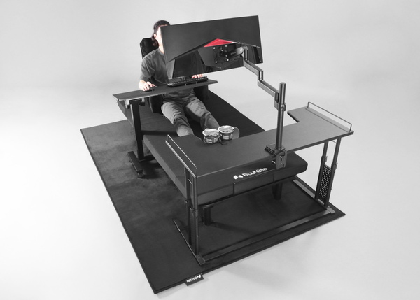 1人部屋のベッド&デスクまでカバーできる超大判ゲーミングラグ「ベッドごとふかふかラグ」がBauhutteより登場の画像