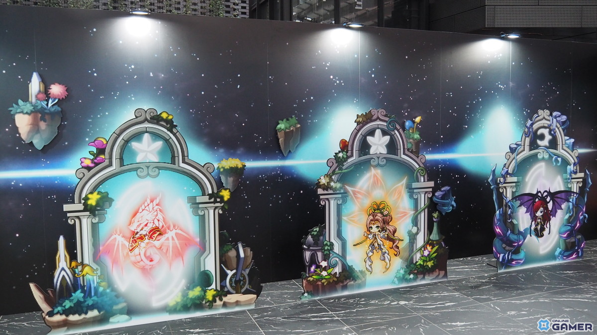 高柳知葉さんが声を担当する新規職業「緋眼の旅人レン」が発表！「メイプルストーリー」オフラインイベント「2025 Super Maple Party」をレポートの画像