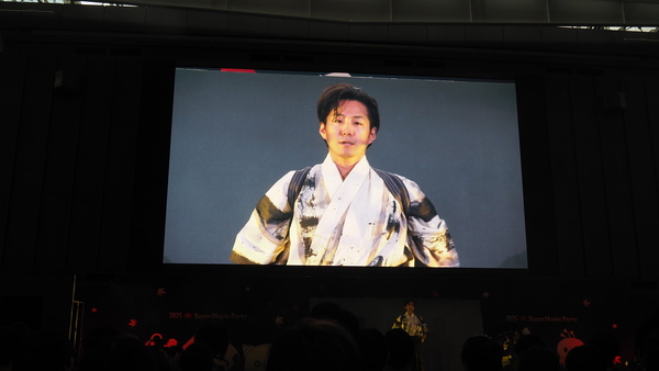 高柳知葉さんが声を担当する新規職業「緋眼の旅人レン」が発表!「メイプルストーリー」オフラインイベント「2025 Super Maple Party」をレポートの画像