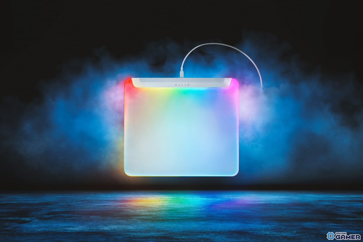 Razer、光るマウスパッドの白モデルFirefly V2 Pro White Editionを発表の画像