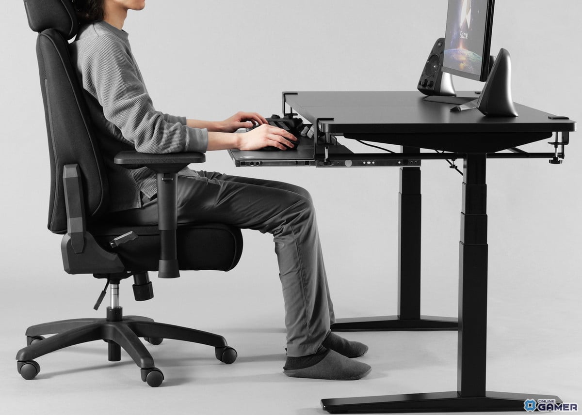 Bauhutte、デスク天板を2段に拡張できる「後付キーボードスライダー2」発売のスクリーンショット2