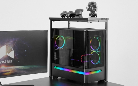 「BHP-50R」3本脚で視界を遮らないPC上ラック登場―フィギュアケース連結で空中展示も